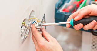 Электромонтажные работы Холмск цена 468 руб Электрика под ключ